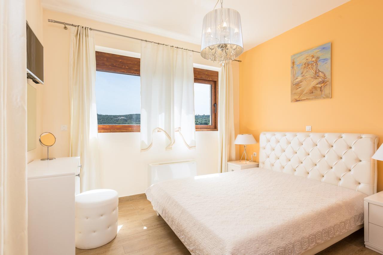 Levanda Luxury Stone Villa Kalyves Buitenkant foto